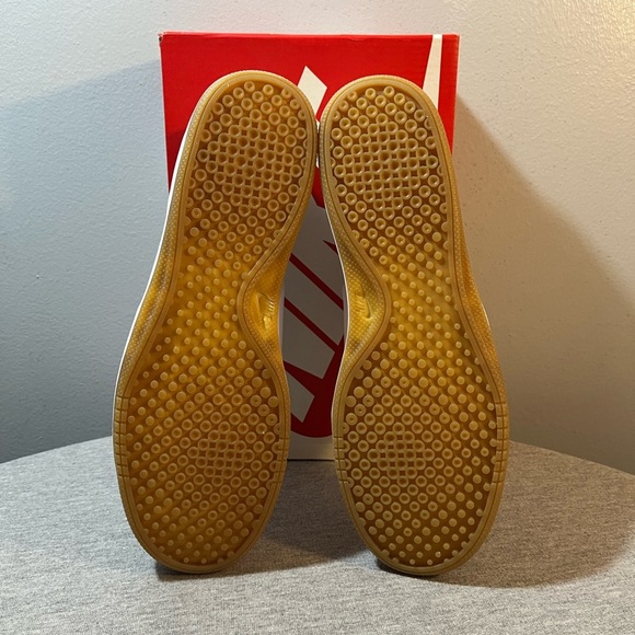 Nike Court Vintage PRM White/Metallic Copper Women’s Size 8 CW1067-102 - Picture 6 of 11